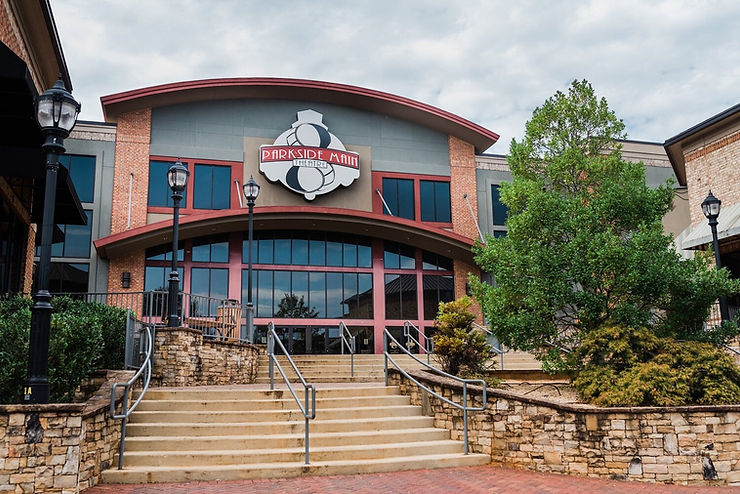Dream Home Benefits: Custom Builds at Keowee Falls 9 Shopping and Entertainment