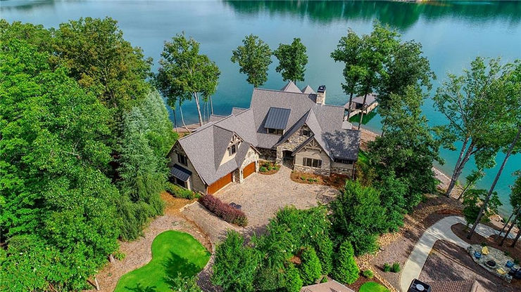 Lakeside Living