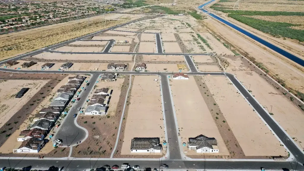 A view of a desert oasis in Rio Verde Arizona